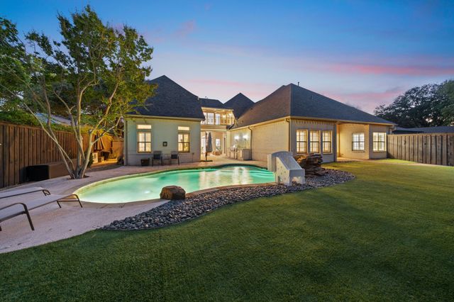 5715 Meadow Crest Drive, Dallas, TX 75230