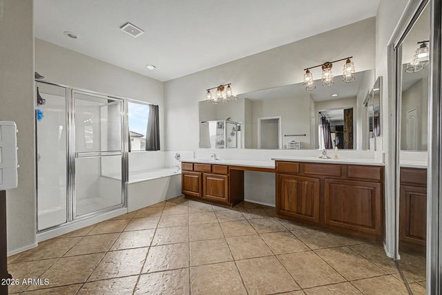 18697 E RYAN Road, Queen Creek, AZ 85142