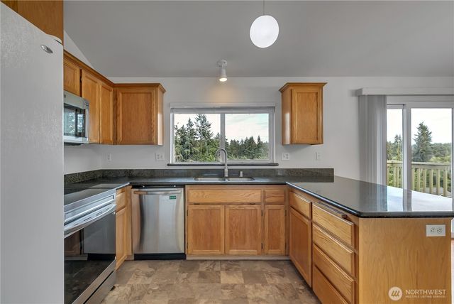 14407 68th Avenue Ct E, Puyallup, WA 98375