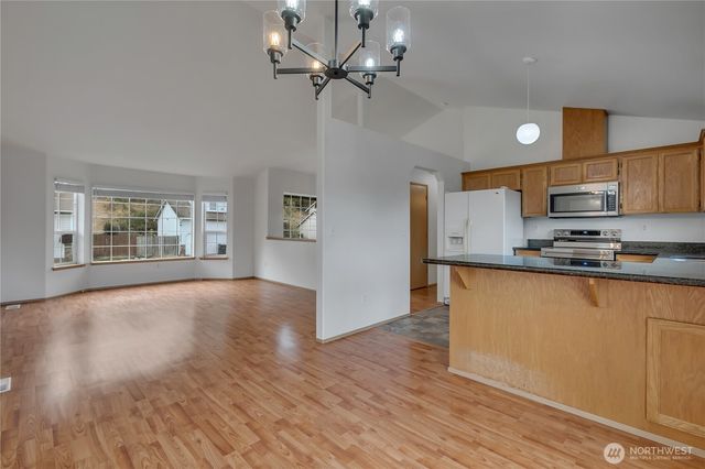 14407 68th Avenue Ct E, Puyallup, WA 98375