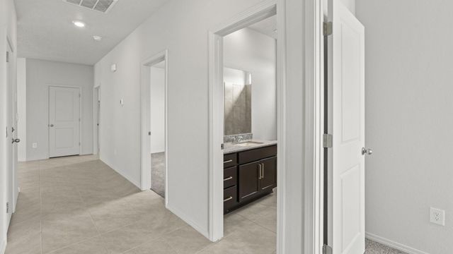 4159 Silver Springs Drive NE, Rio Rancho, NM 87144