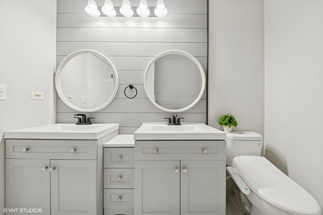 221 E Cullerton Street 517, Chicago, IL 60616