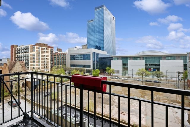 221 E Cullerton Street 517, Chicago, IL 60616