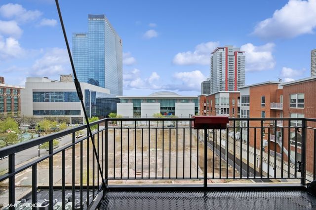 221 E Cullerton Street 517, Chicago, IL 60616