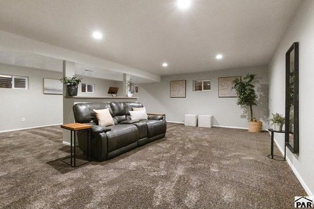 3 Hastings Dr, Pueblo, CO 81001