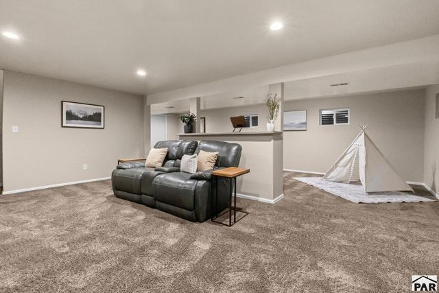 3 Hastings Dr, Pueblo, CO 81001