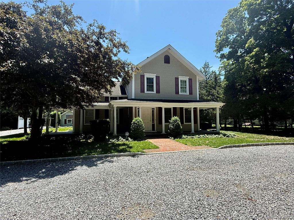 496 North Country Road, Saint James, NY 11780