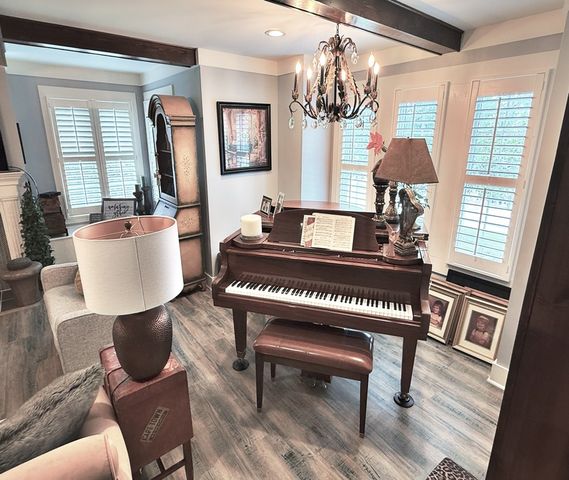 420 Lakeshore Dr, Lexington, TN 38351