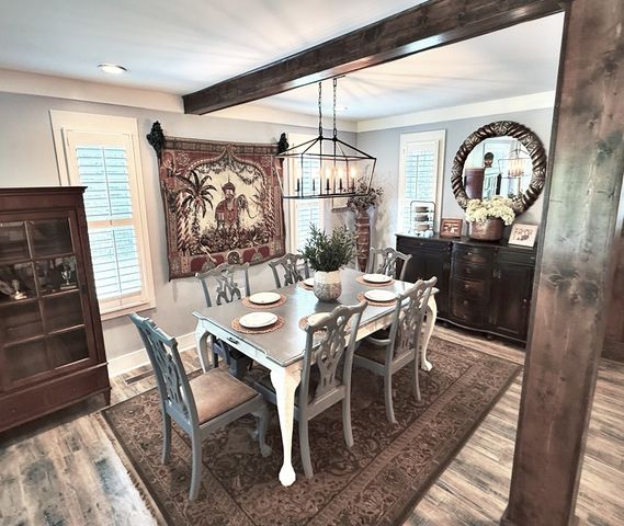 420 Lakeshore Dr, Lexington, TN 38351