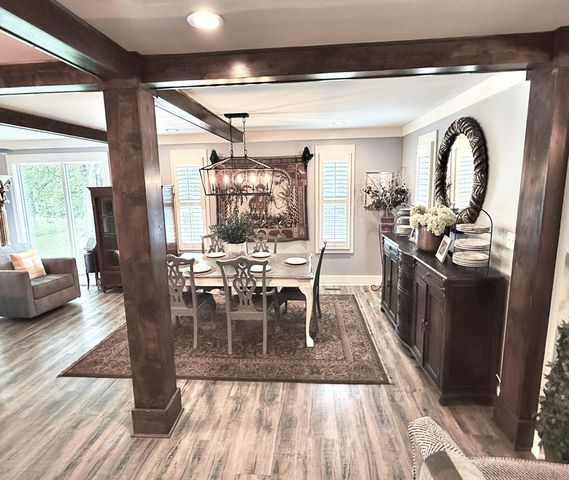 420 Lakeshore Dr, Lexington, TN 38351