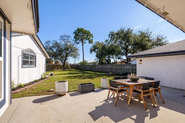 2813 Dow Circle, Deer Park, TX 77536