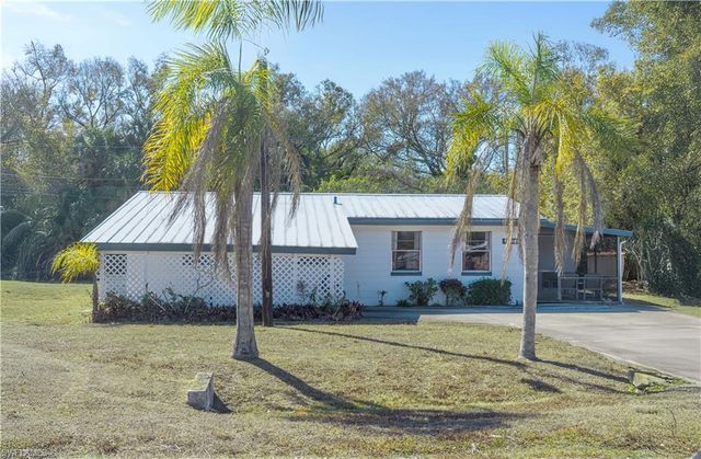 3732 Richard RD, North Fort Myers, FL 33903