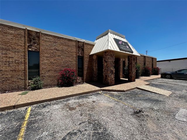 2481 S Danville Drive B, Abilene, TX 79605