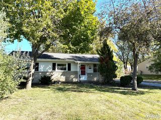 904 Saint Paul Lane, O'fallon, MO 63366