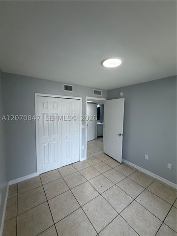 1261 SE 27th St 101, Homestead, FL 33035