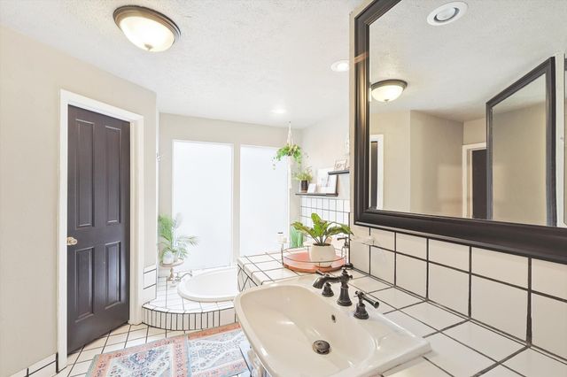 104 Highland Lake Drive, Highland Village, TX 75077