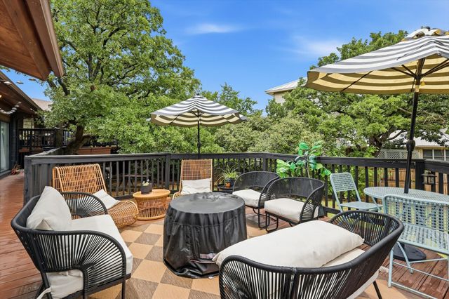 104 Highland Lake Drive, Highland Village, TX 75077