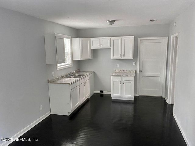 2325 WESTBROOK Circle S, Jacksonville, FL 32209