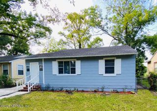 2325 WESTBROOK Circle S, Jacksonville, FL 32209