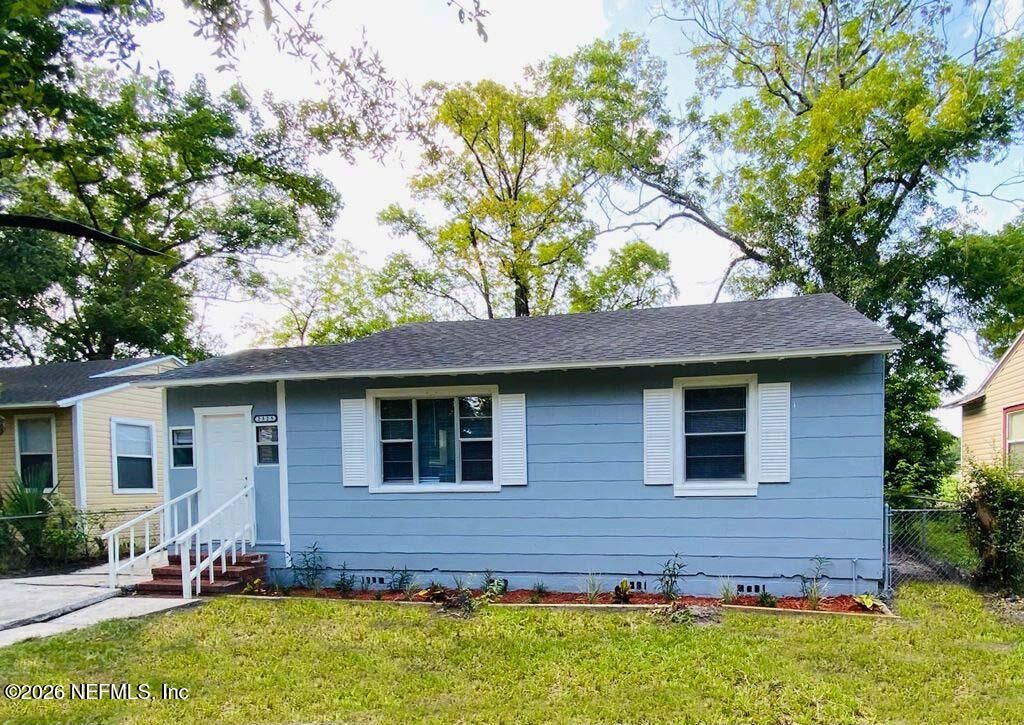 2325 WESTBROOK Circle S, Jacksonville, FL 32209