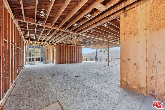 1545 Umeo Road, Los Angeles, CA 90272
