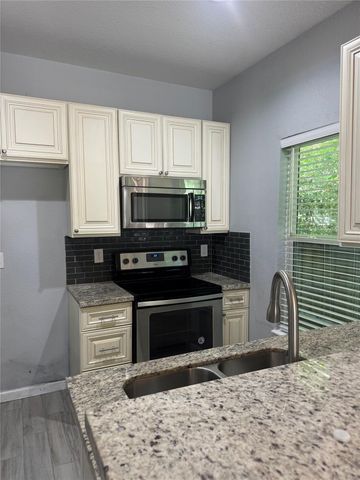 16736 Stonefield, Montgomery, TX 77316