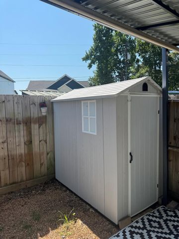 16736 Stonefield, Montgomery, TX 77316
