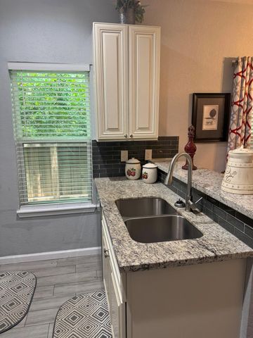 16736 Stonefield, Montgomery, TX 77316