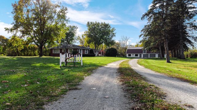 660 N 700 W, Hobart, IN 46342