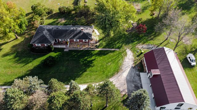 660 N 700 W, Hobart, IN 46342