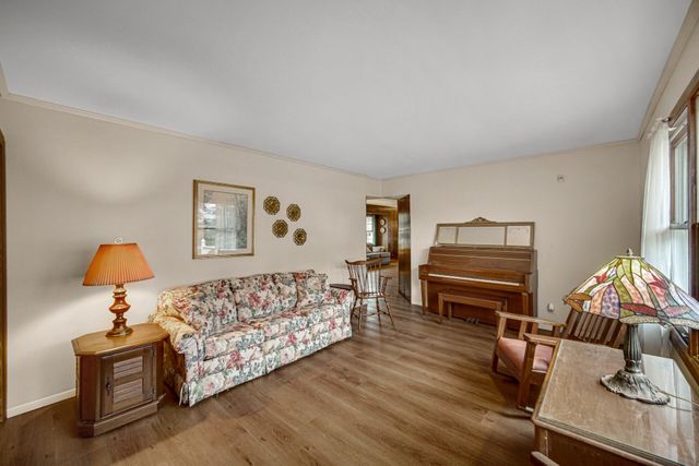 660 N 700 W, Hobart, IN 46342