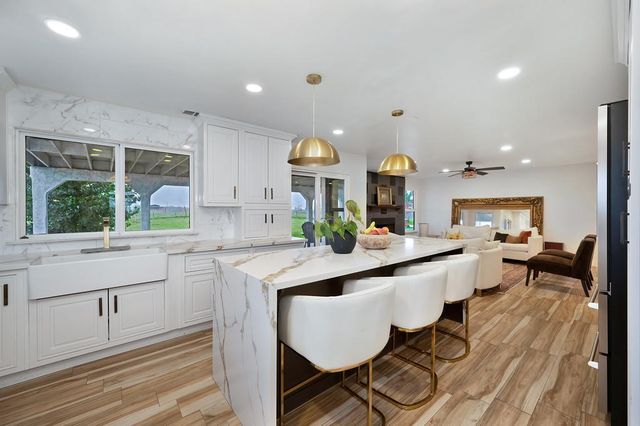 7011 Kemper Rd, Modesto, CA 95357