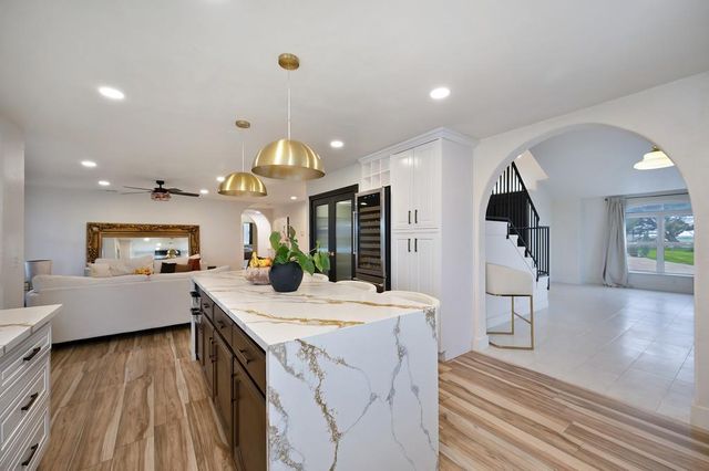 7011 Kemper Rd, Modesto, CA 95357