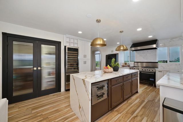 7011 Kemper Rd, Modesto, CA 95357