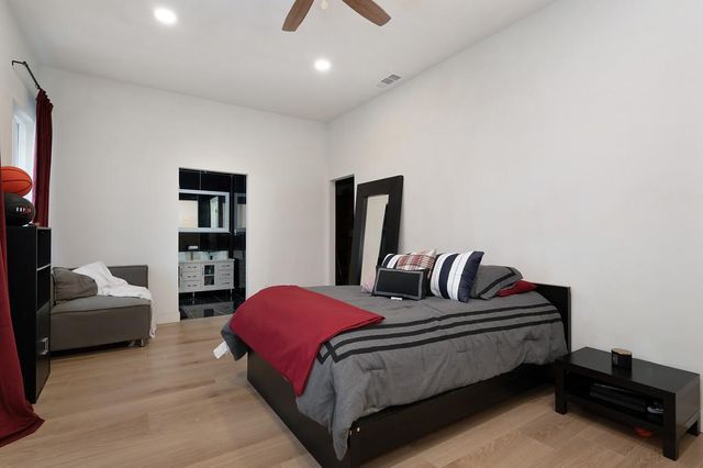 7011 Kemper Rd, Modesto, CA 95357