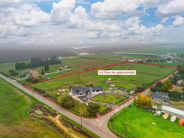 7011 Kemper Rd, Modesto, CA 95357