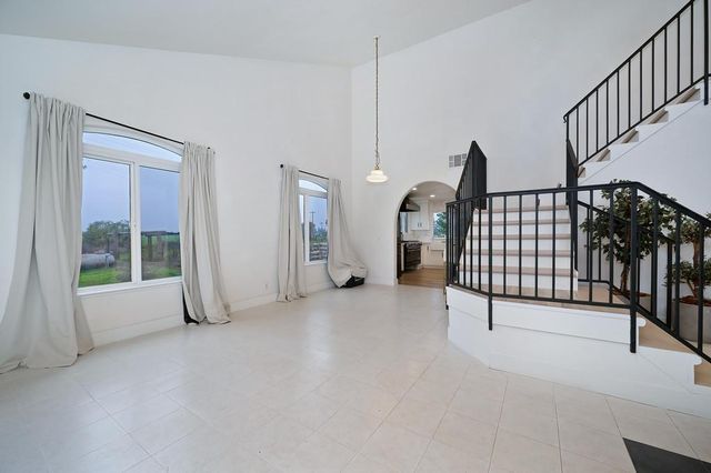 7011 Kemper Rd, Modesto, CA 95357