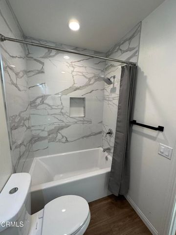 7048 Murietta Avenue, Los Angeles, CA 91405