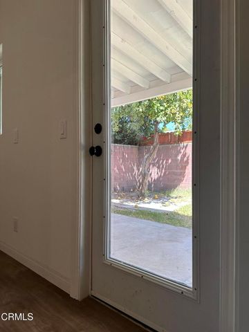 7048 Murietta Avenue, Los Angeles, CA 91405