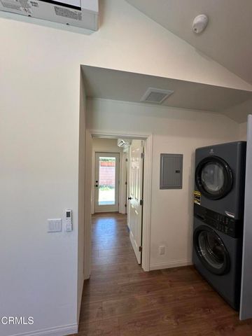 7048 Murietta Avenue, Los Angeles, CA 91405
