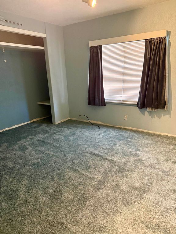 5820 E 4th Ave, Spokane Valley, WA 99212 photo 4