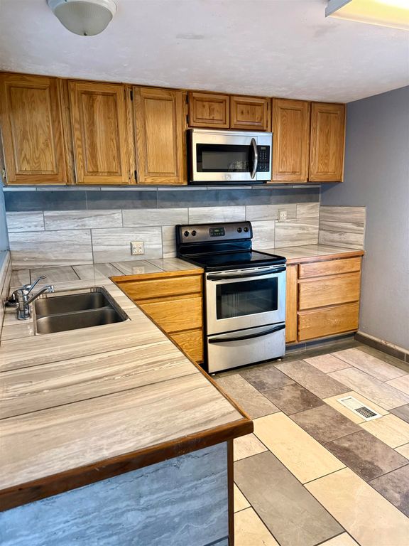 5820 E 4th Ave, Spokane Valley, WA 99212 photo 5