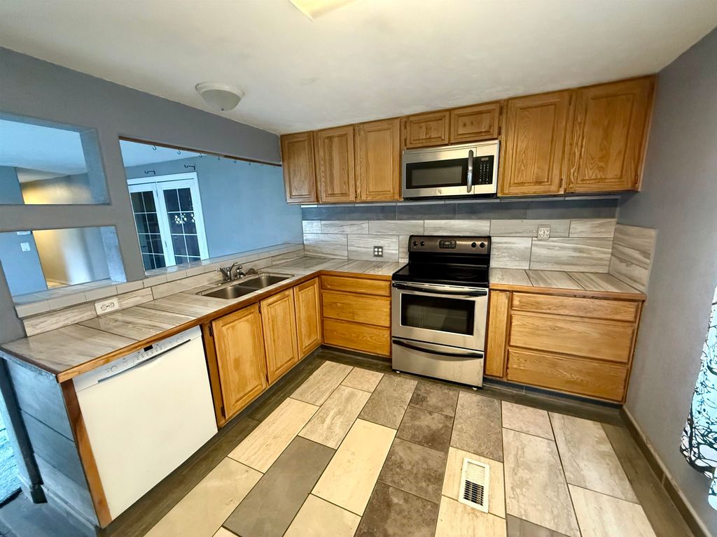 5820 E 4th Ave, Spokane Valley, WA 99212 photo 7