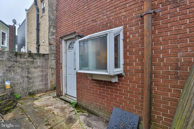 1905 ANNIN ST, Philadelphia, PA 19146