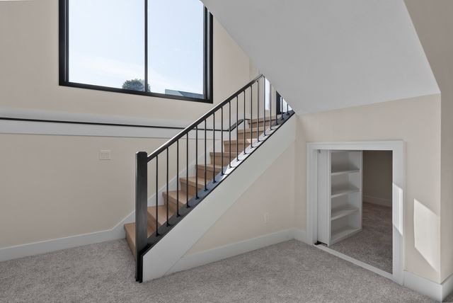 686 Jones Court, Bettendorf, IA 52722