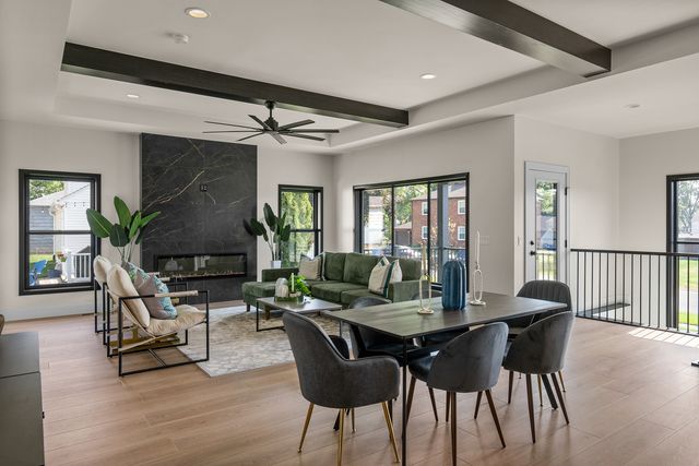 686 Jones Court, Bettendorf, IA 52722