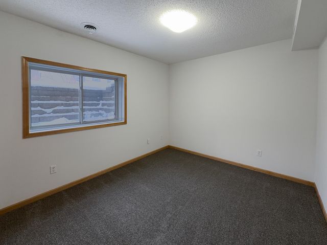 8322 Labont Way, Eden Prairie, MN 55344