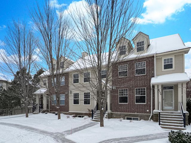 8322 Labont Way, Eden Prairie, MN 55344