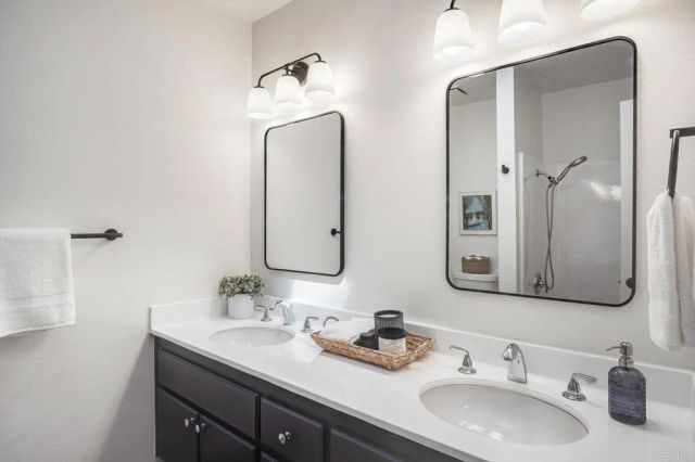 4122 Oak Island, Fallbrook, CA 92028