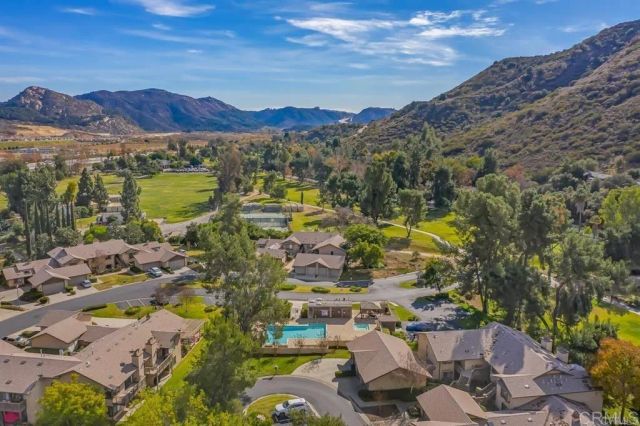4122 Oak Island, Fallbrook, CA 92028